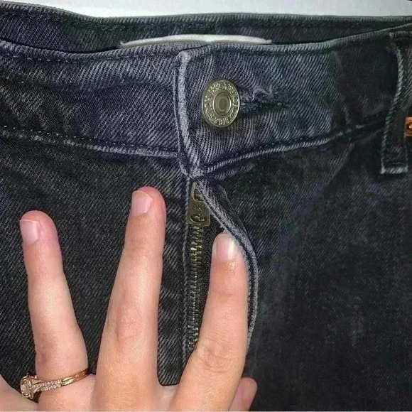 Abercrombie and Fitch 70s Ultra High Rise Vintage Flare Jeans Raw Hem Sz 8/29 L - Picture 3 of 11